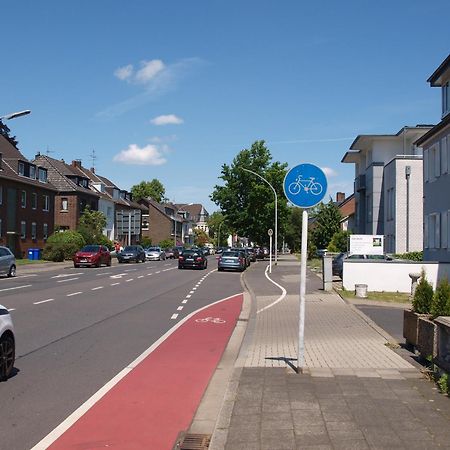 Muttis Apartment Monchengladbach Bagian luar foto