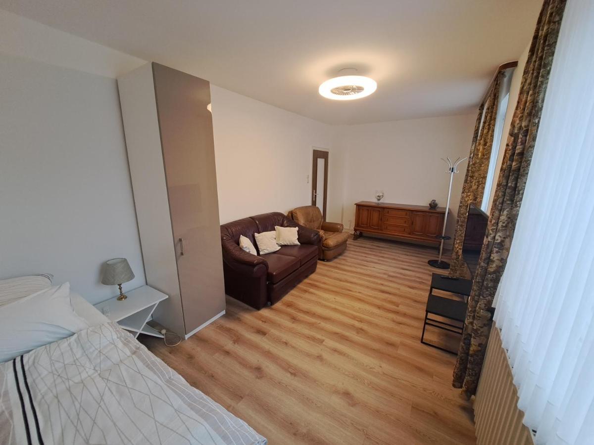 Muttis Apartment Monchengladbach Bagian luar foto