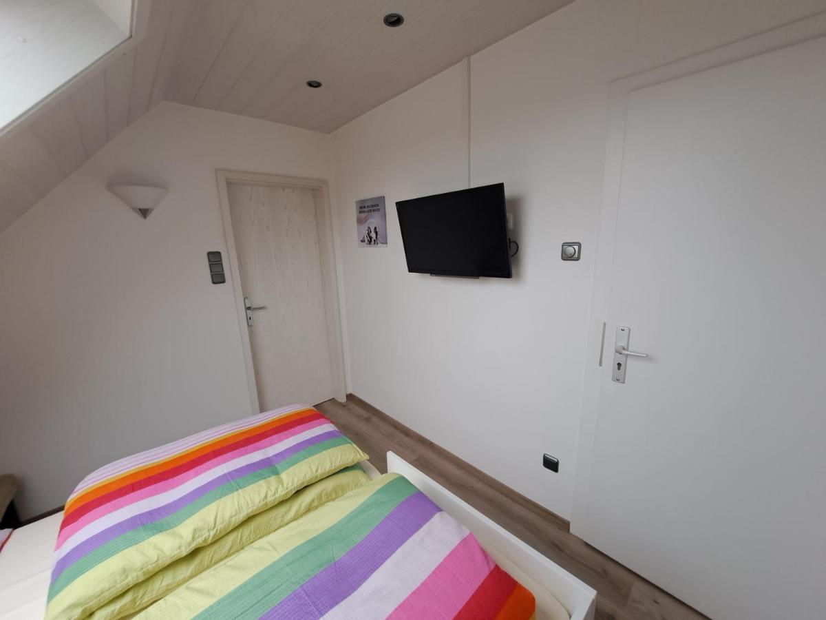 Muttis Apartment Monchengladbach Bagian luar foto